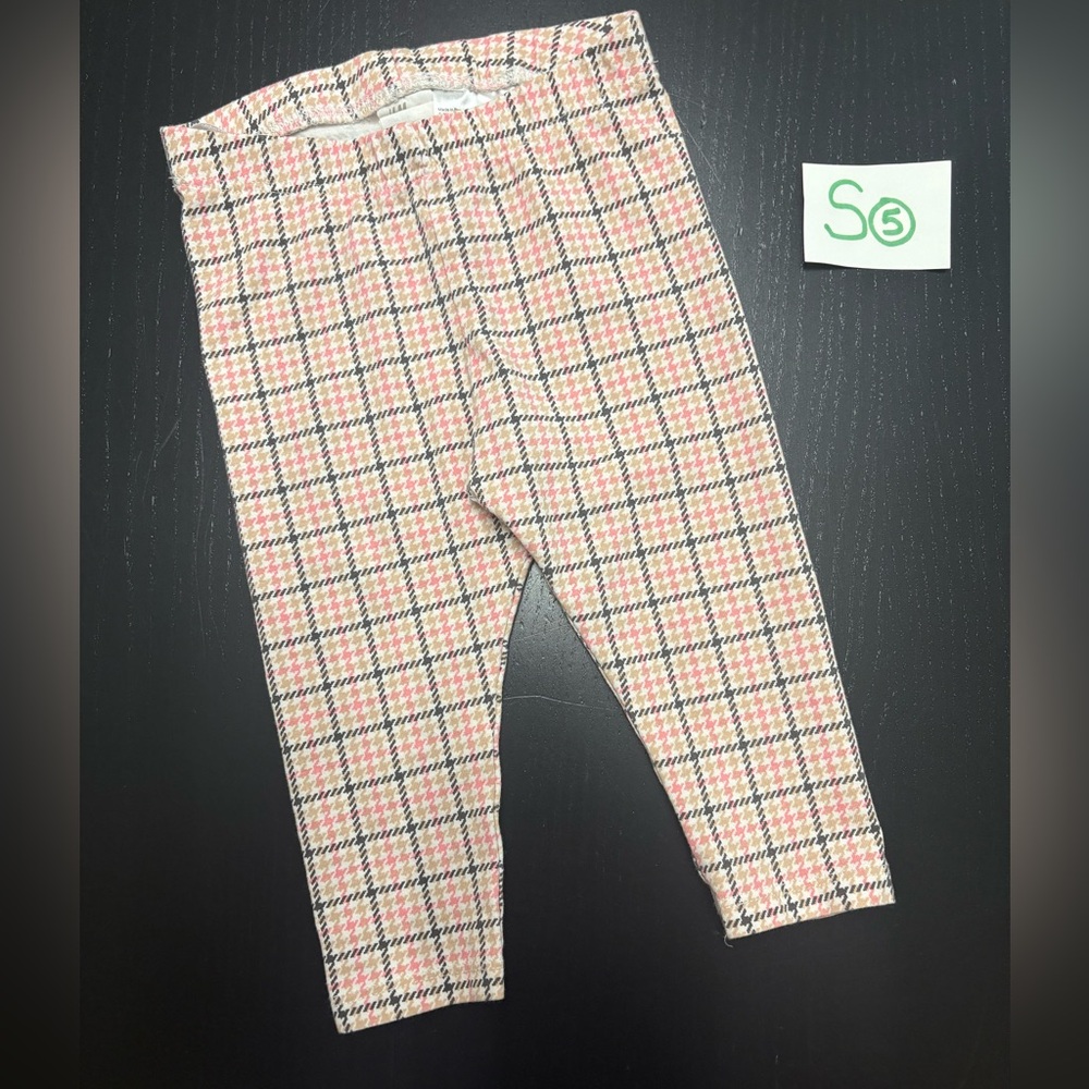 ⭐️2/$5.00⭐️ H&M 4-6m Pink and Cream Checkered Leggings